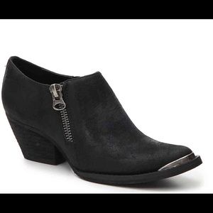 Very volatile Sabrina bootie